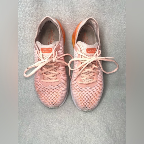 Under Armour Women’s Runners - Size 9 - Picture 13 of 16